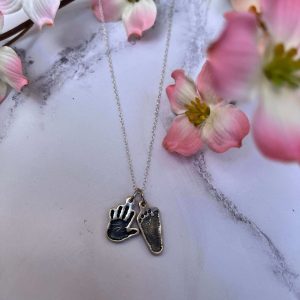 18" Link chain necklace with shaped handprint/ footprint or pawprint